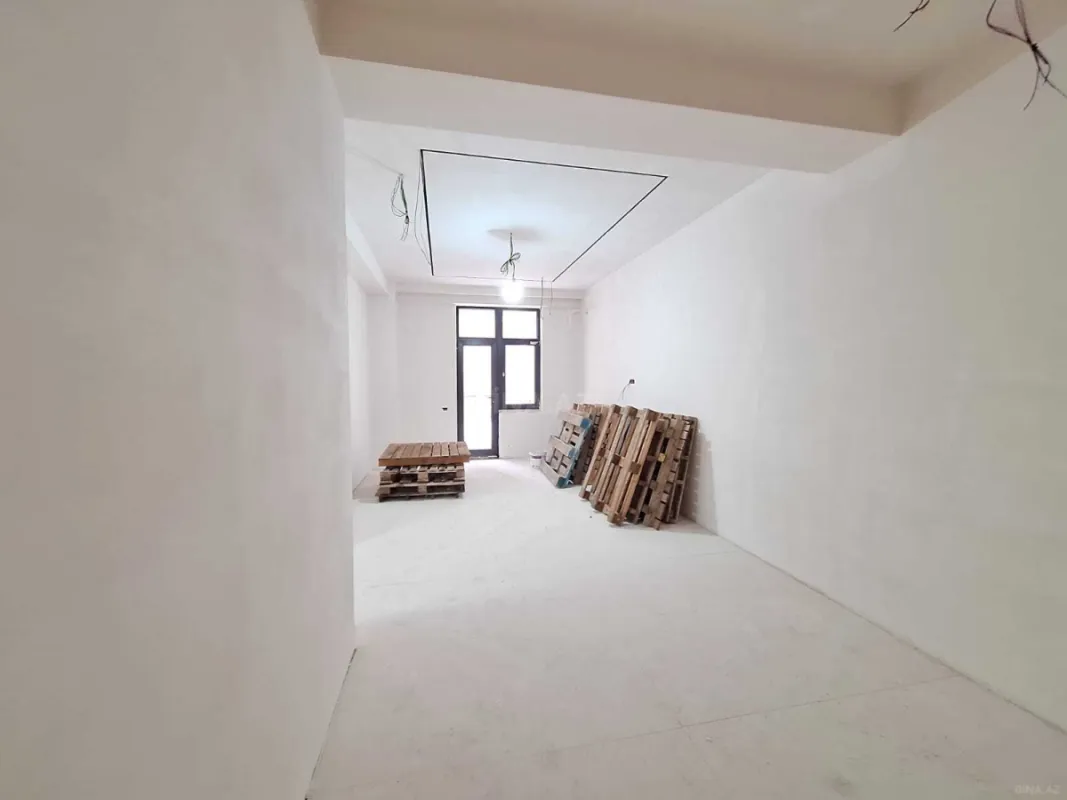 Satılır 2 otaqlı mənzil 145 m²