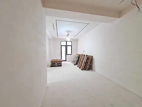 Satılır 2 otaqlı mənzil 145 m²