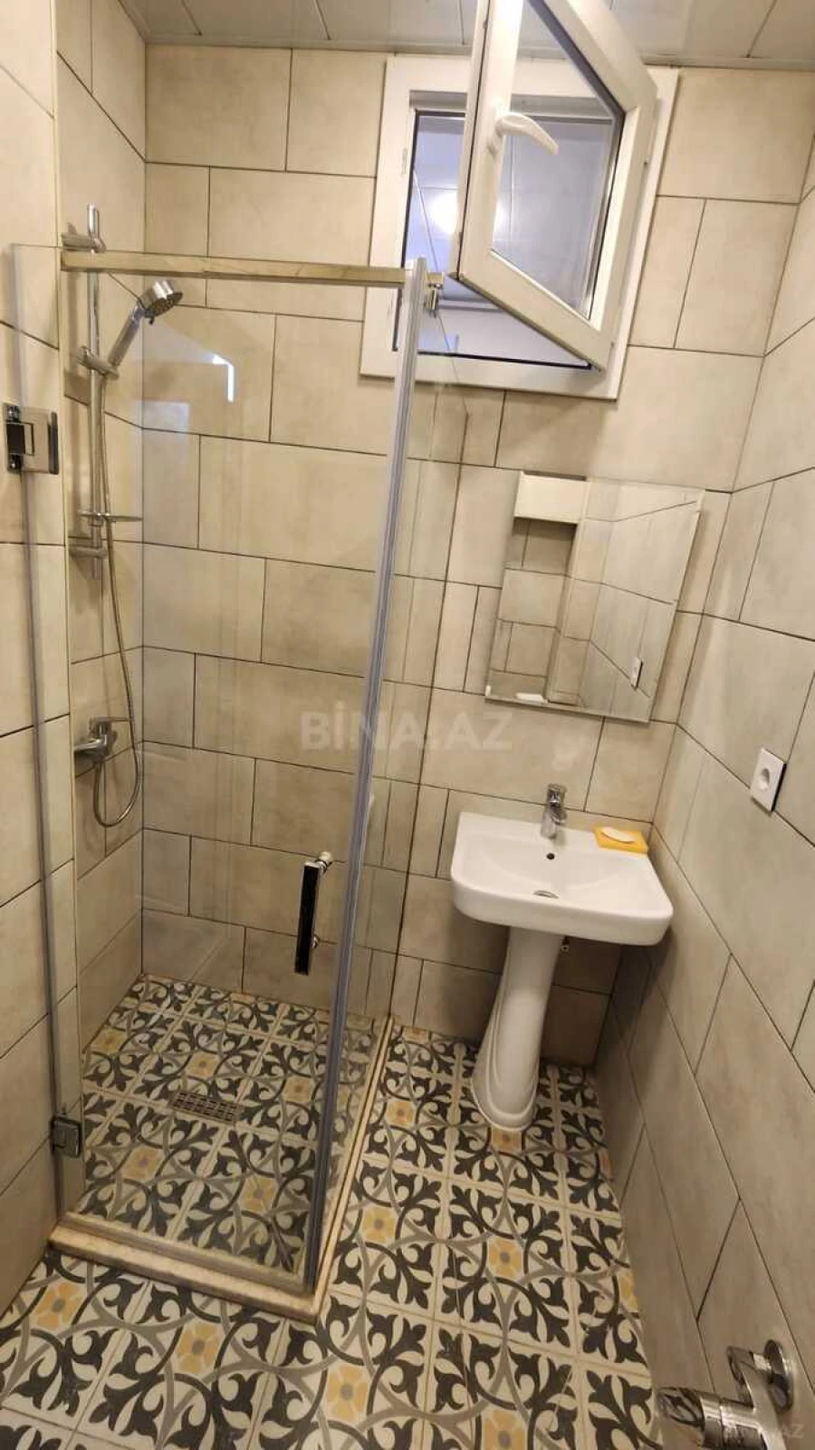 Satılır 2 otaqlı mənzil 55 m²