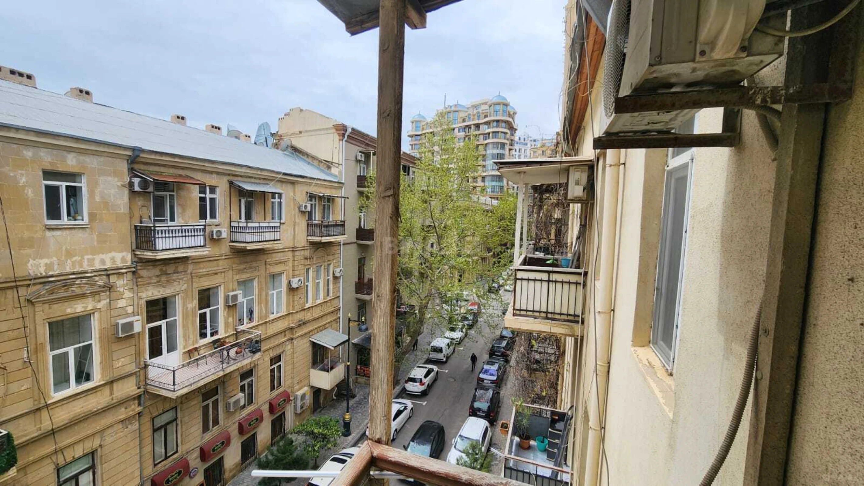 Satılır 2 otaqlı mənzil 55 m²