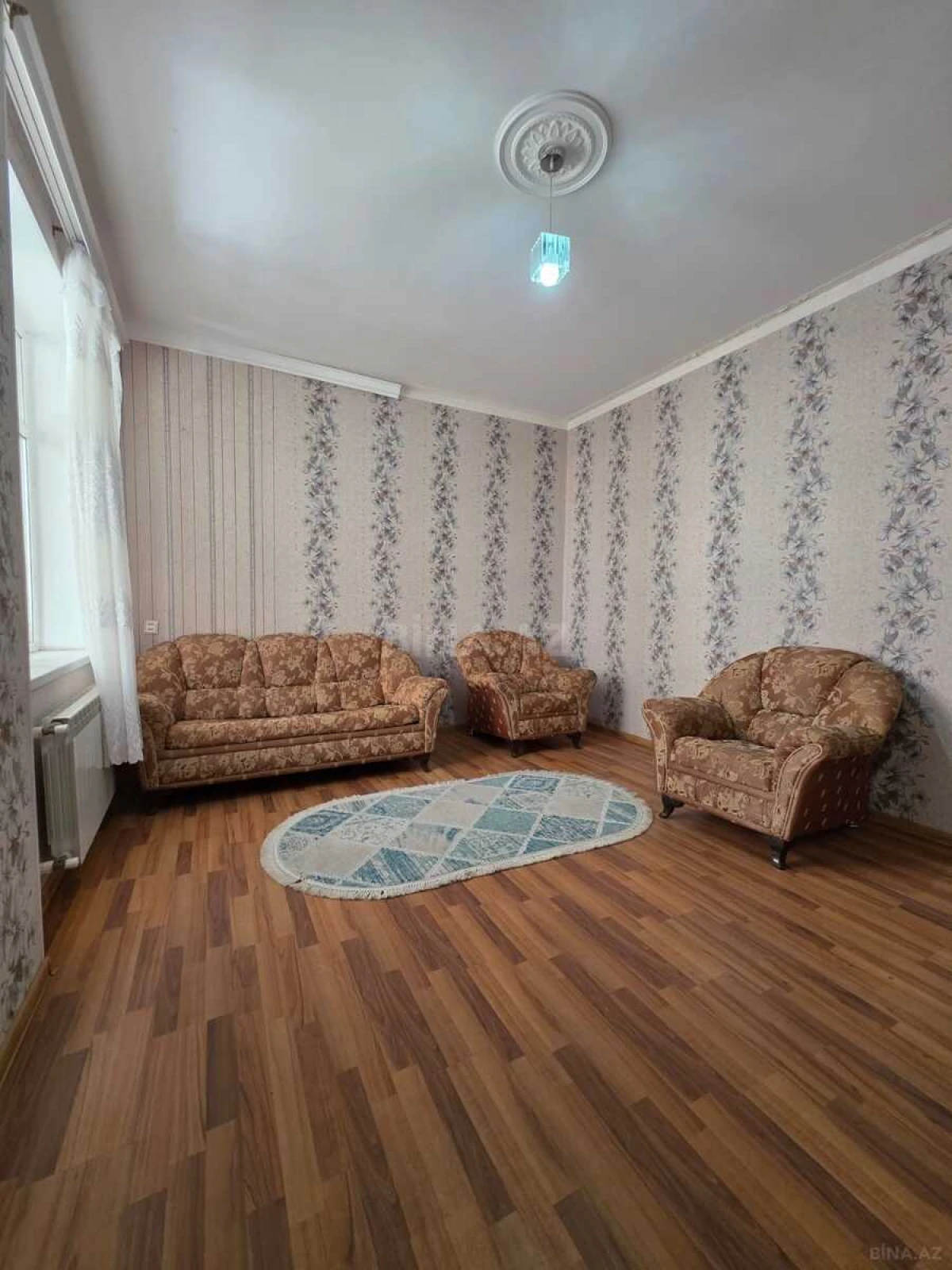 Kirayə verilir 2 otaqlı mənzil 55 m²