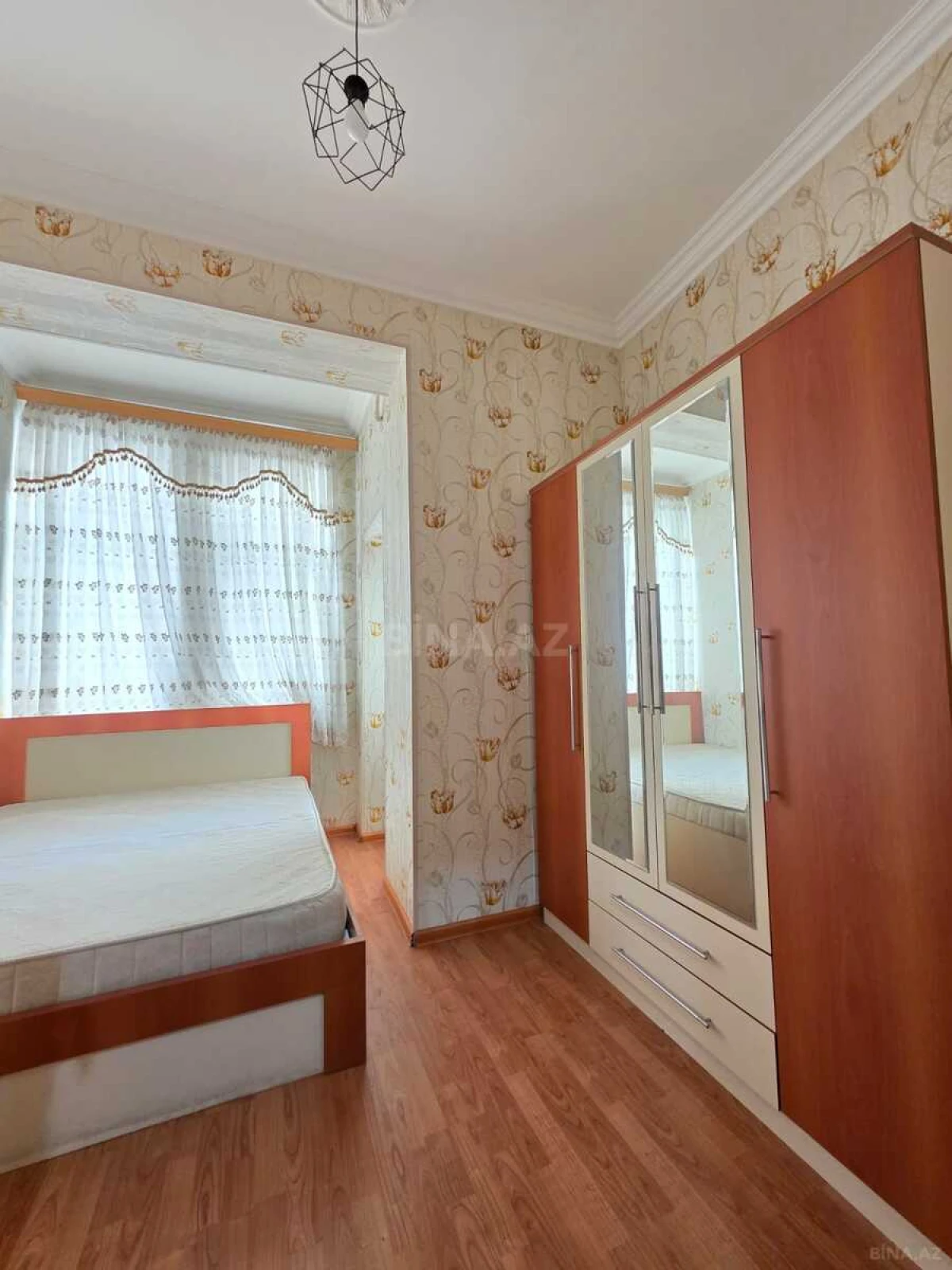 Kirayə verilir 2 otaqlı mənzil 55 m²