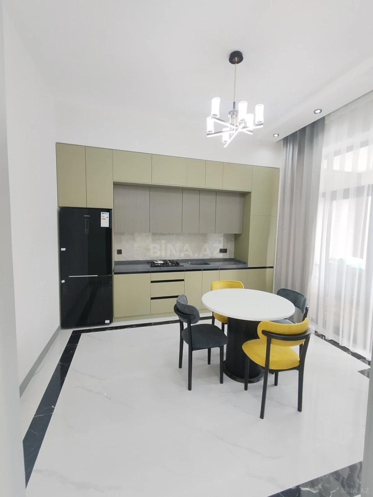 Satılır 4 otaqlı həyət evi 170 m²