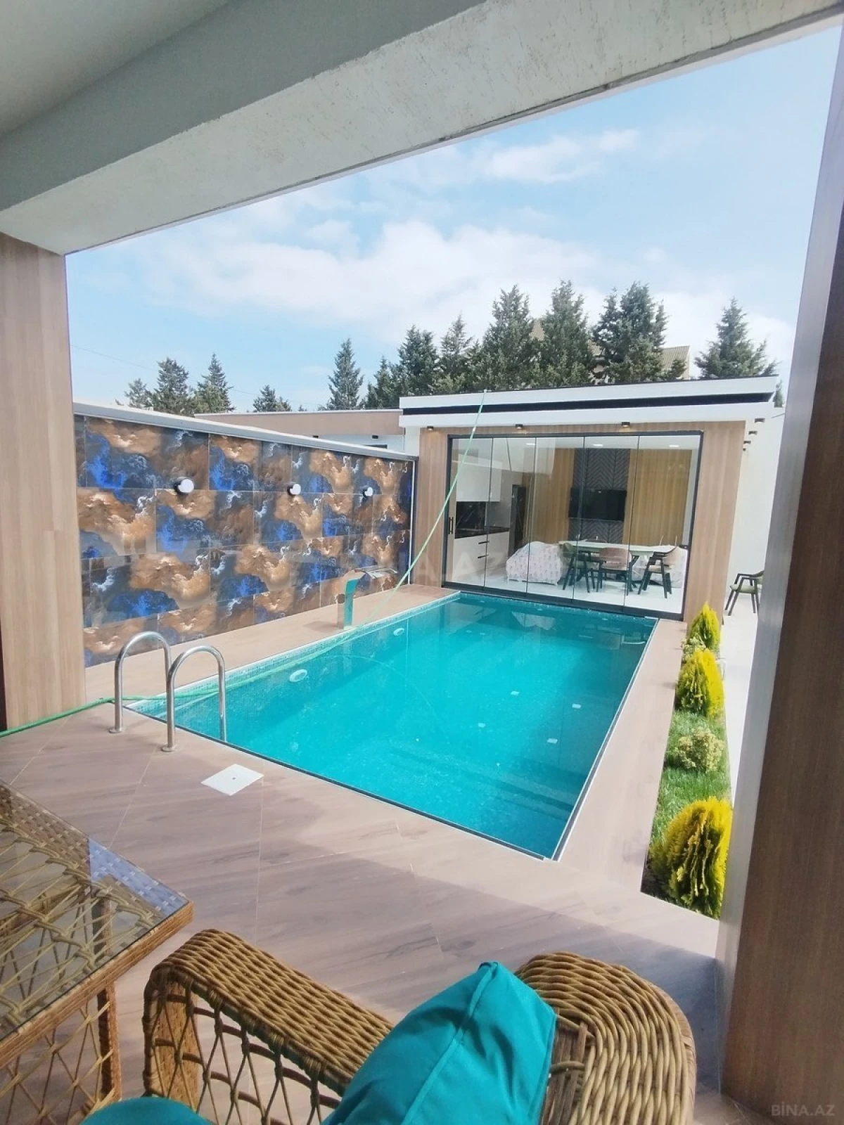 Satılır 4 otaqlı həyət evi 170 m²