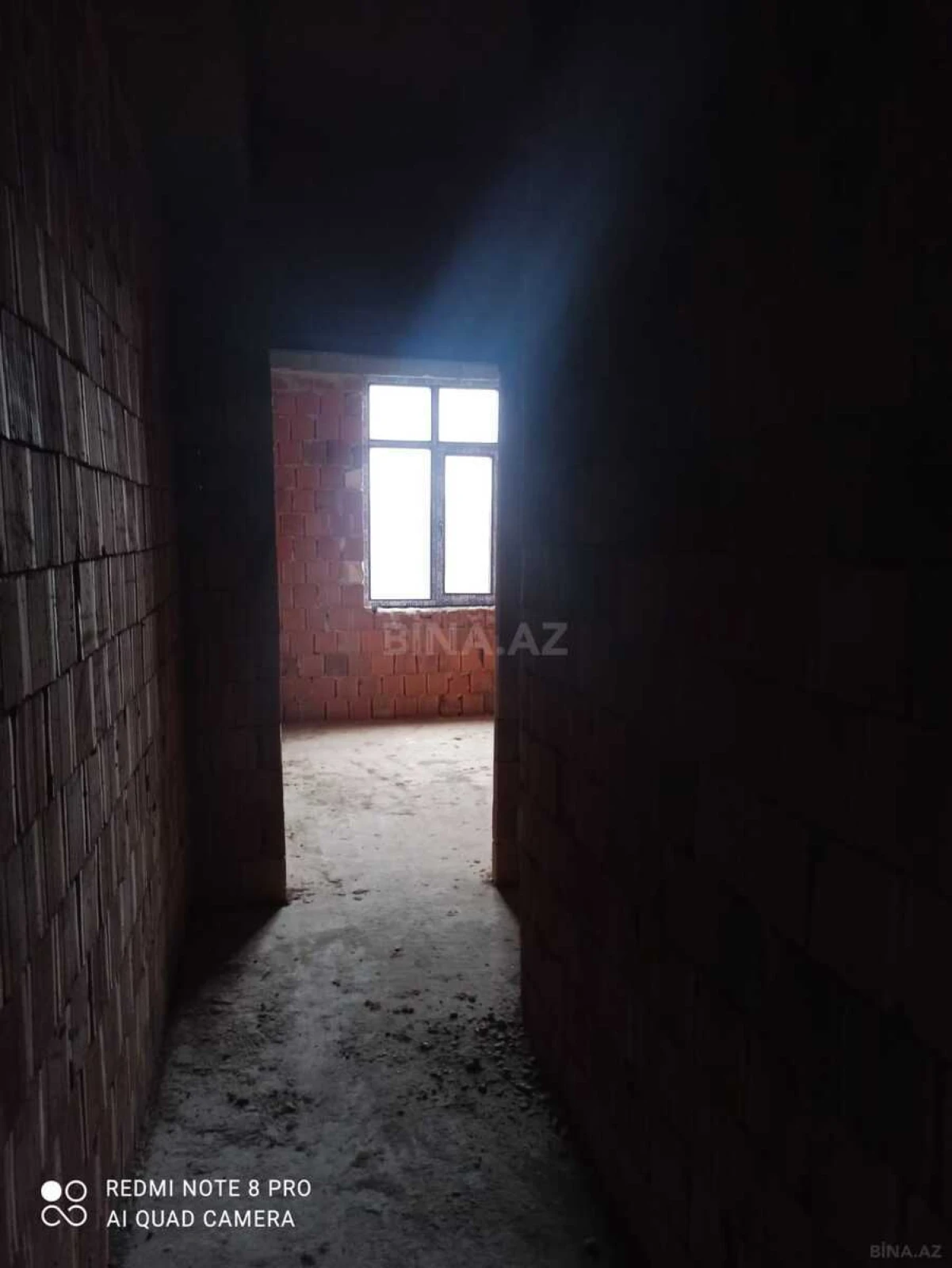 Satılır 2 otaqlı mənzil 120 m²
