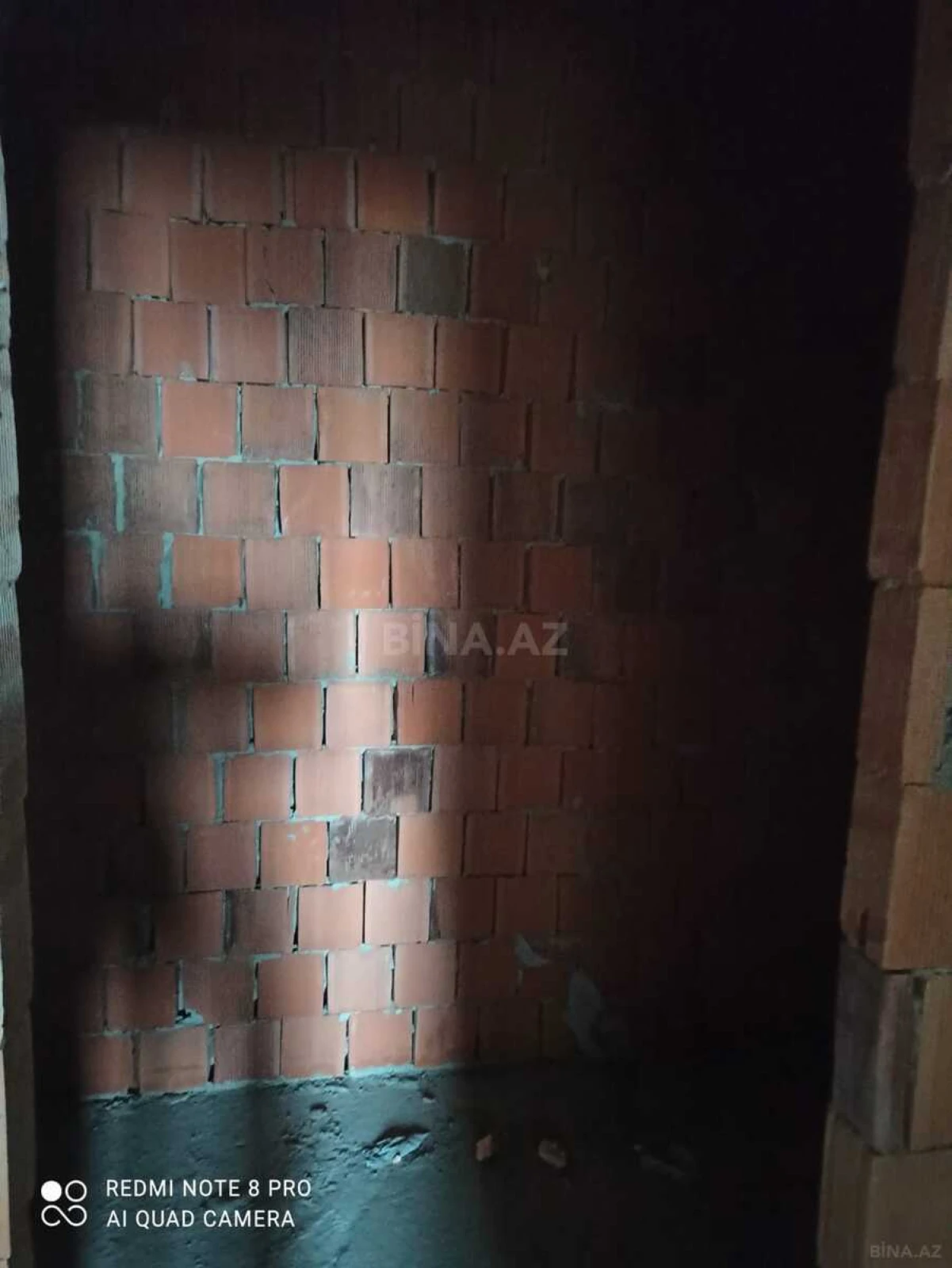 Satılır 2 otaqlı mənzil 120 m²