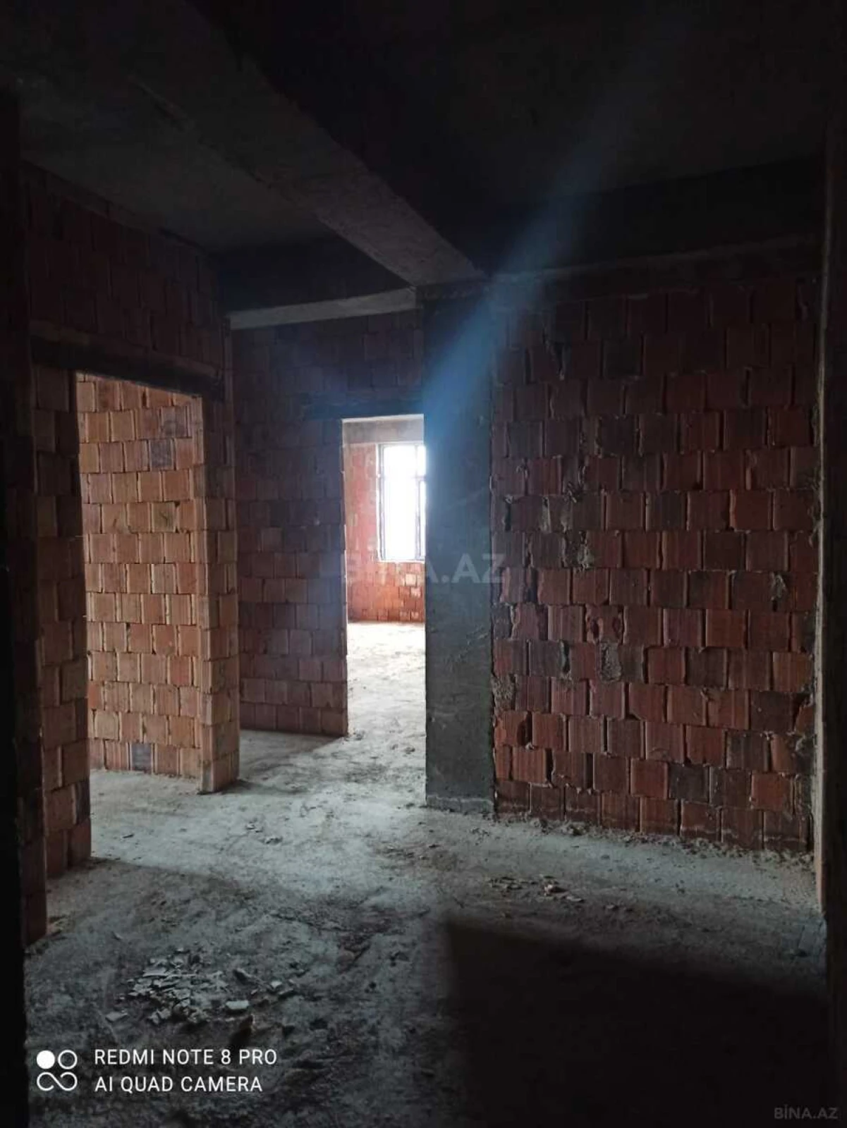 Satılır 2 otaqlı mənzil 120 m²