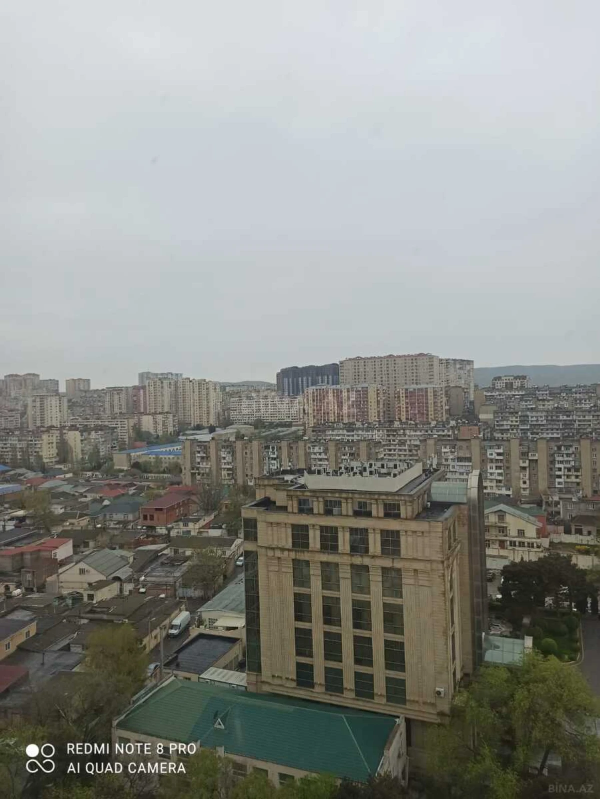 Satılır 2 otaqlı mənzil 120 m²