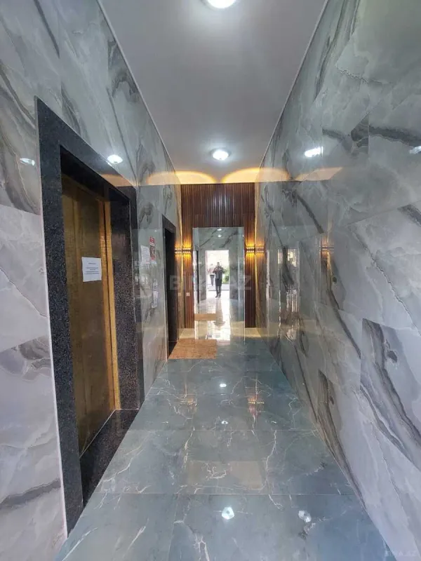 Satılır 4 otaqlı mənzil 150 m²
