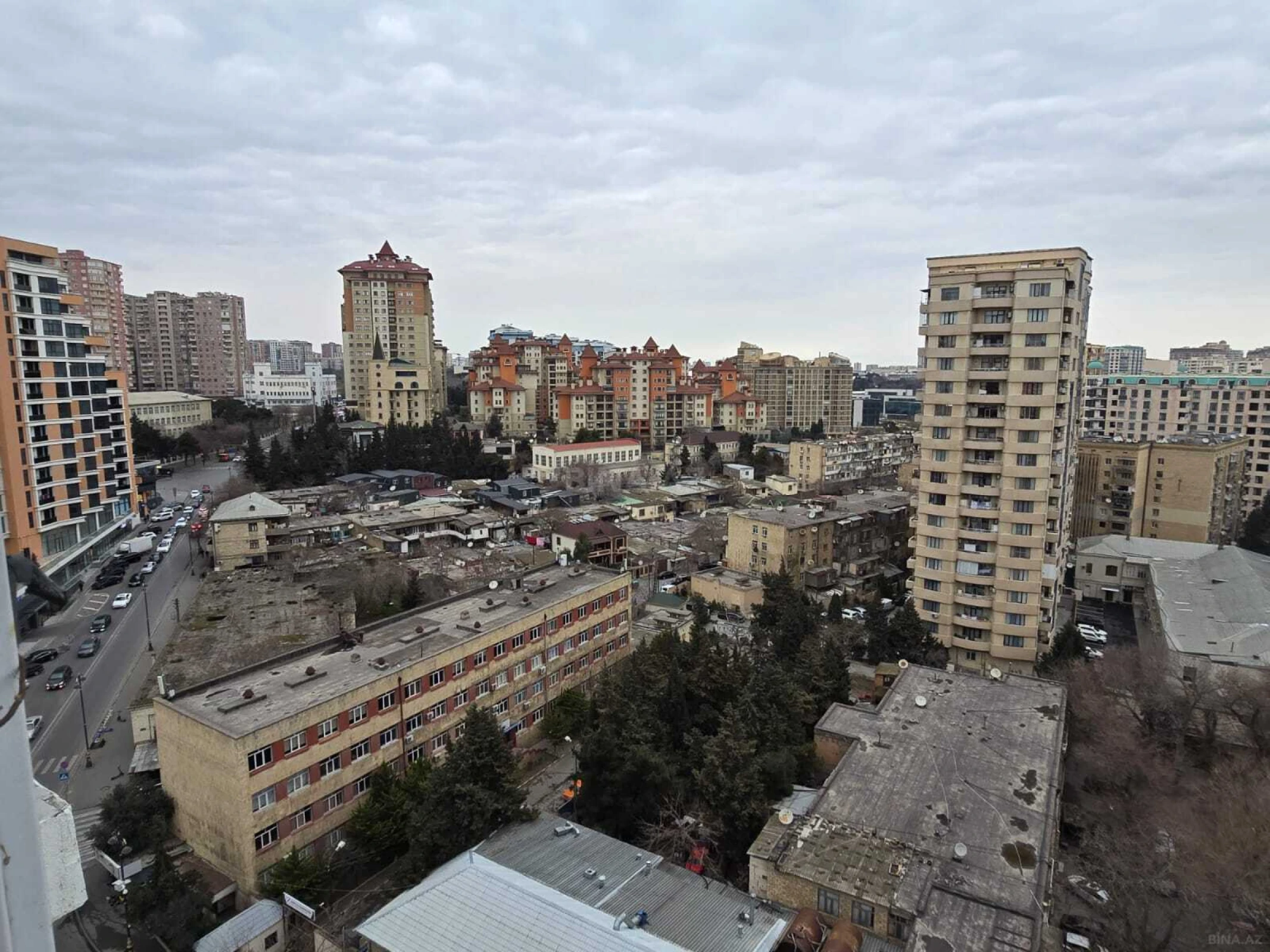 Satılır 1 otaqlı mənzil 55 m²
