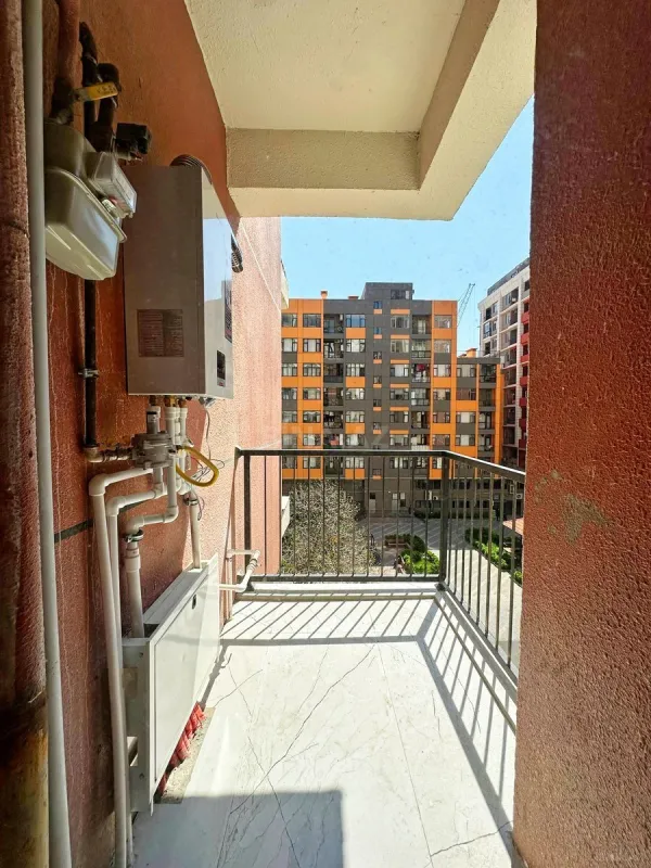 Satılır 2 otaqlı mənzil 61 m²