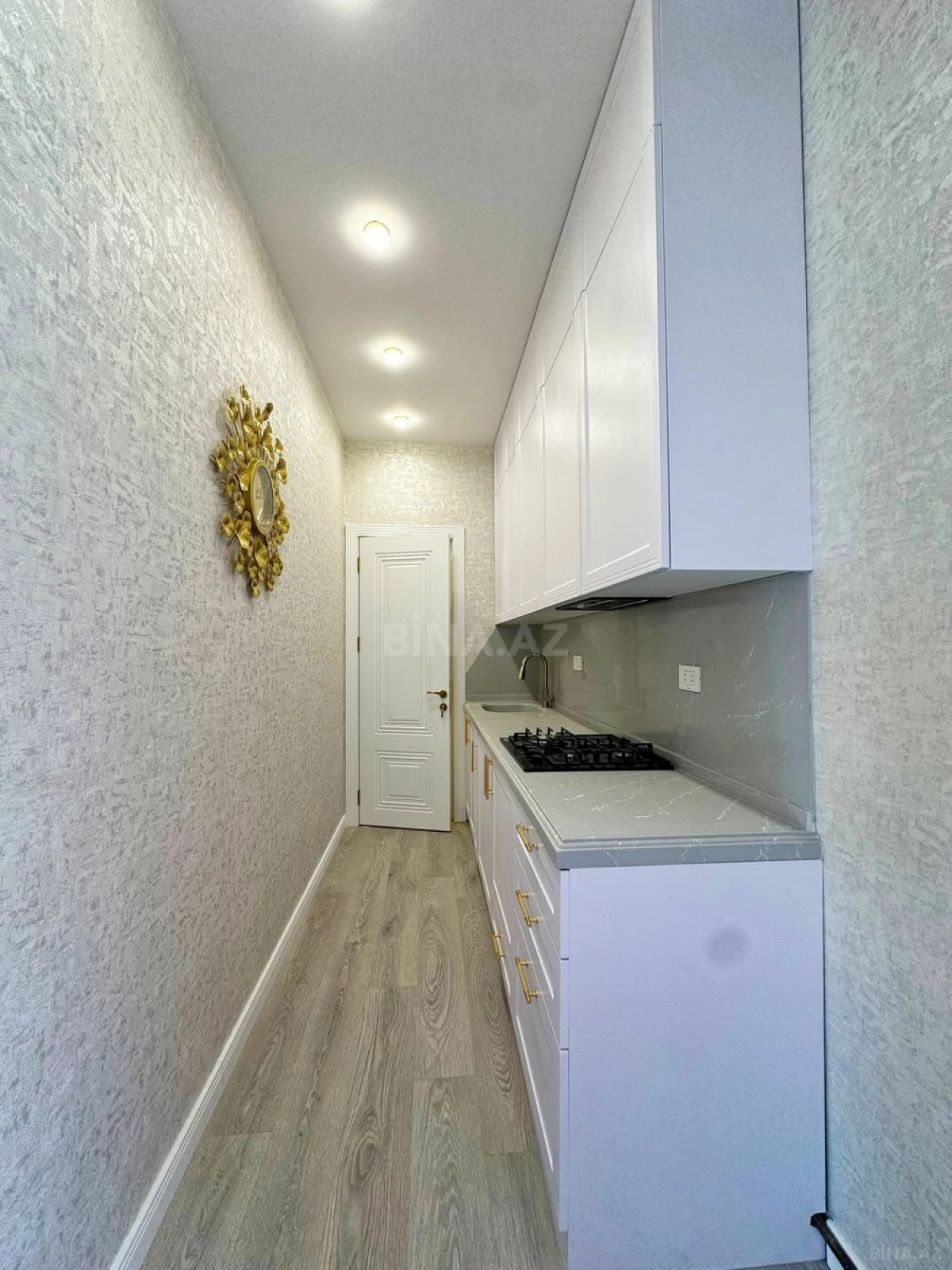 Satılır 2 otaqlı mənzil 61 m²