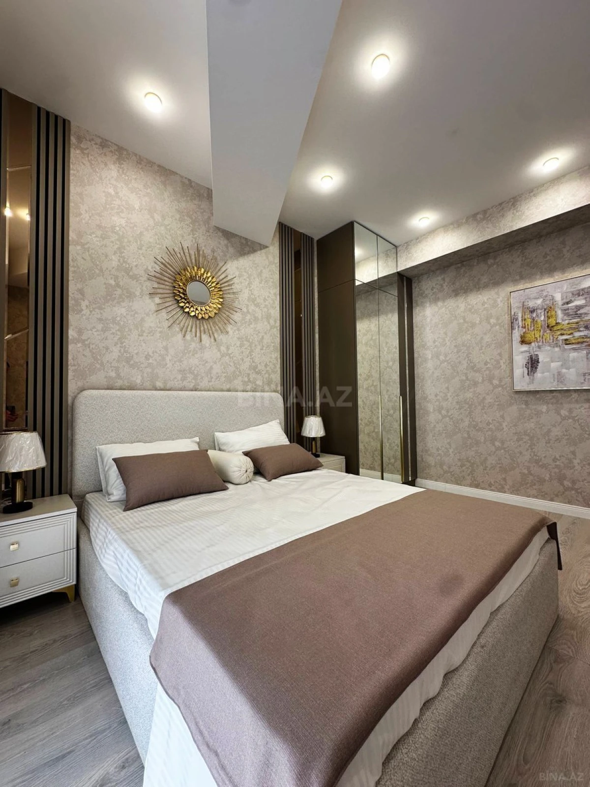 Satılır 2 otaqlı mənzil 61 m²