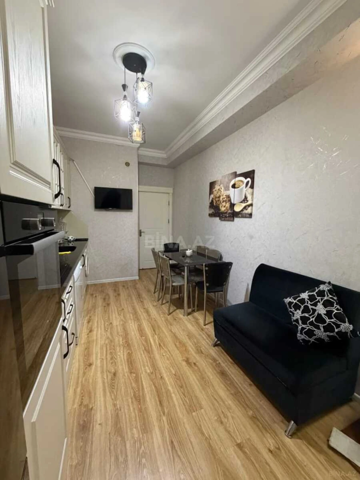 Satılır 3 otaqlı mənzil 123 m²