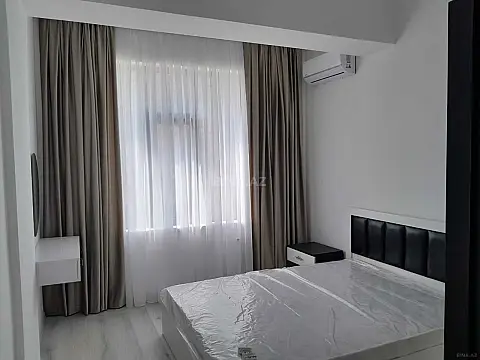 Satılır 2 otaqlı mənzil 58 m²