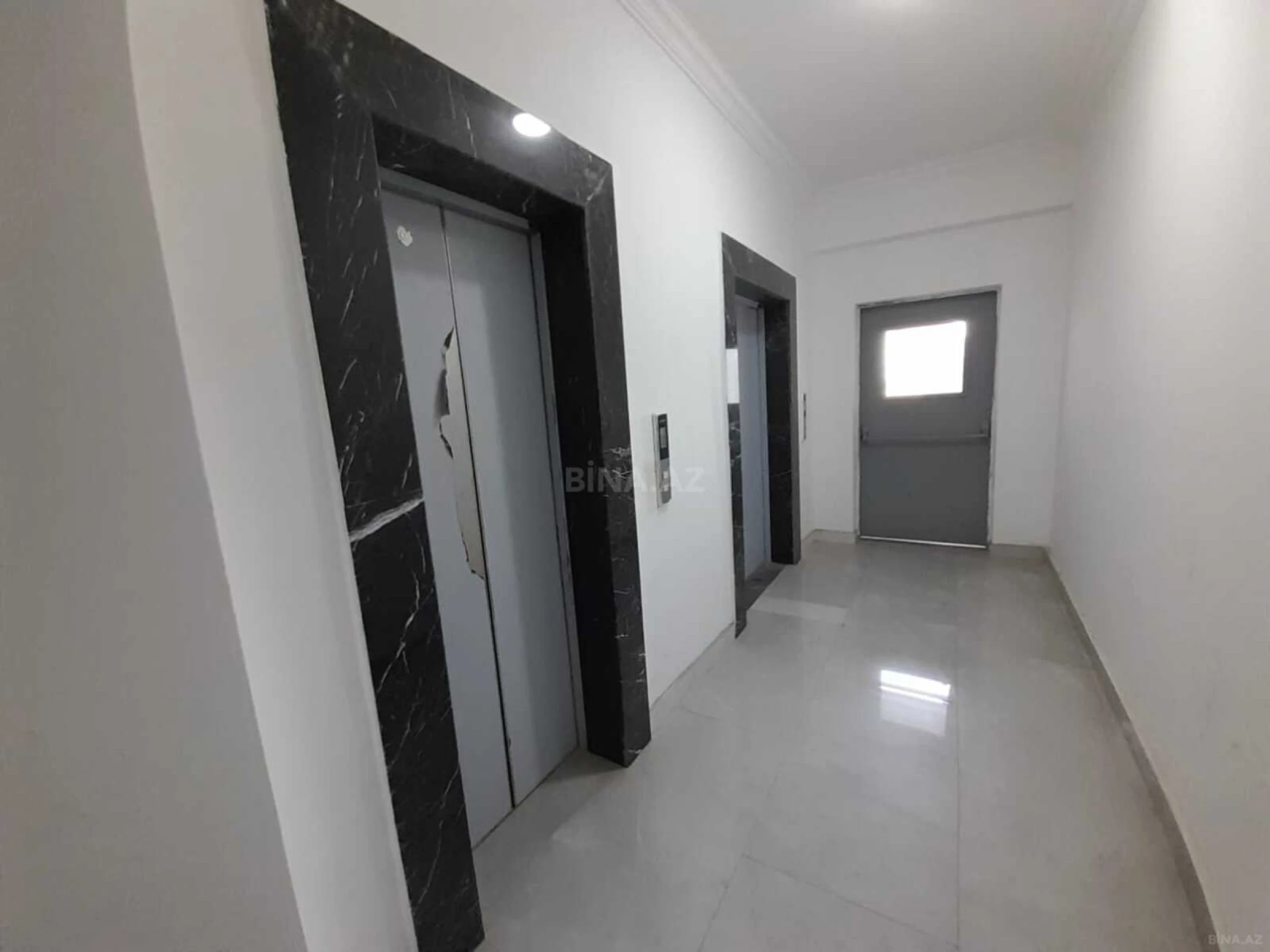 Satılır 2 otaqlı mənzil 58 m²