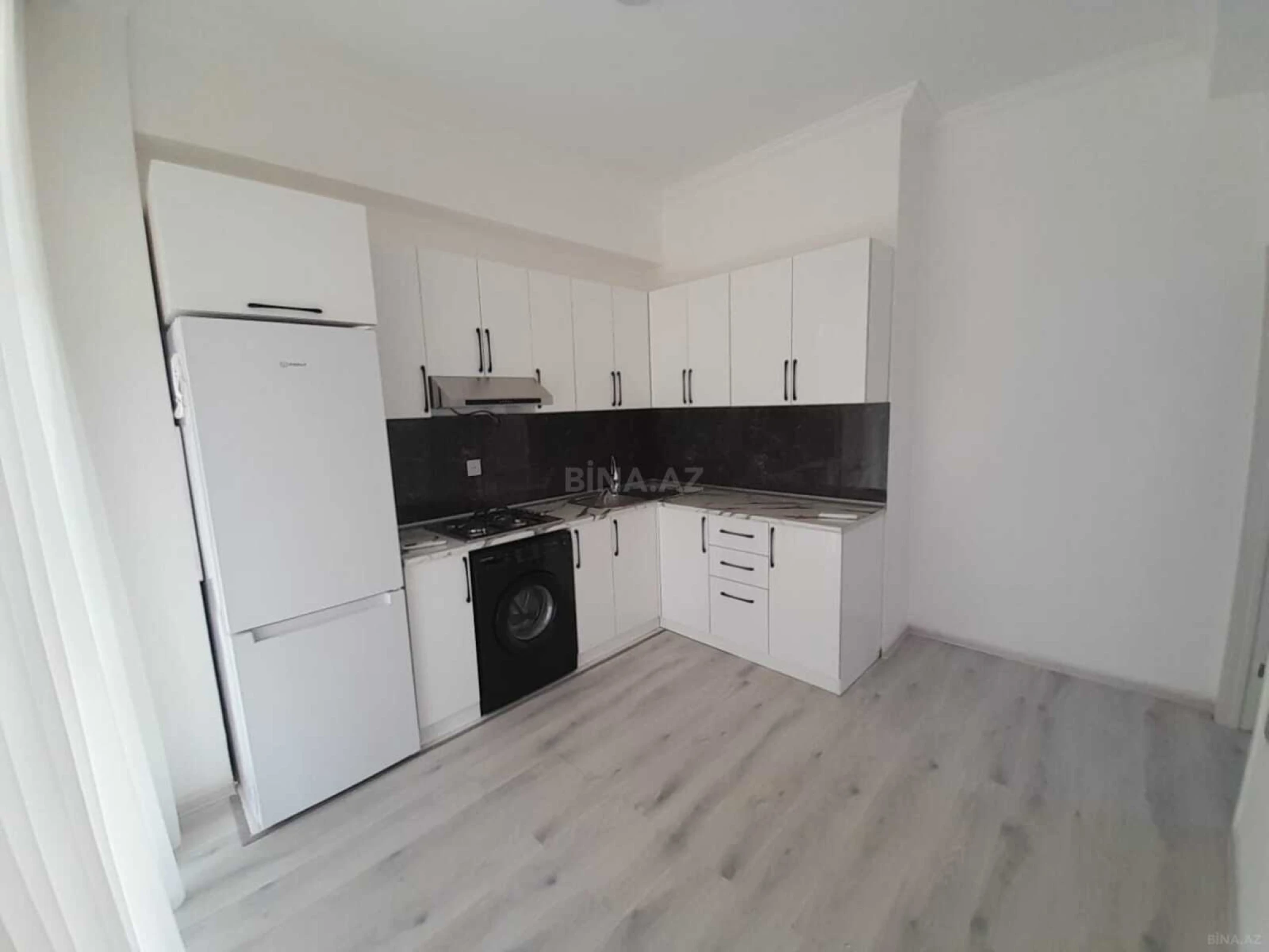 Satılır 2 otaqlı mənzil 58 m²