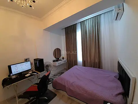Satılır 2 otaqlı mənzil 58 m²