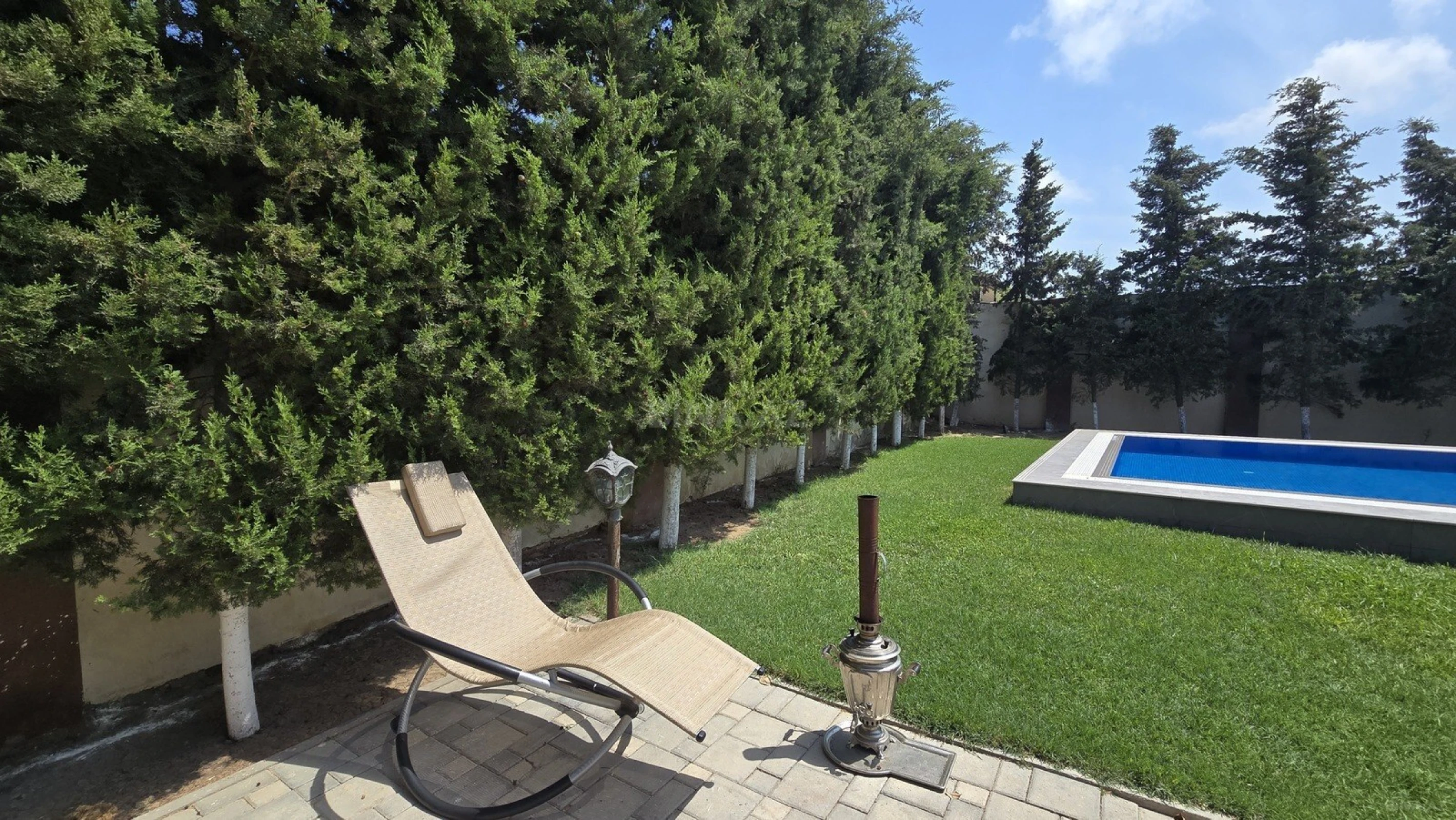 Kirayə verilir 4 otaqlı həyət evi 208 m²