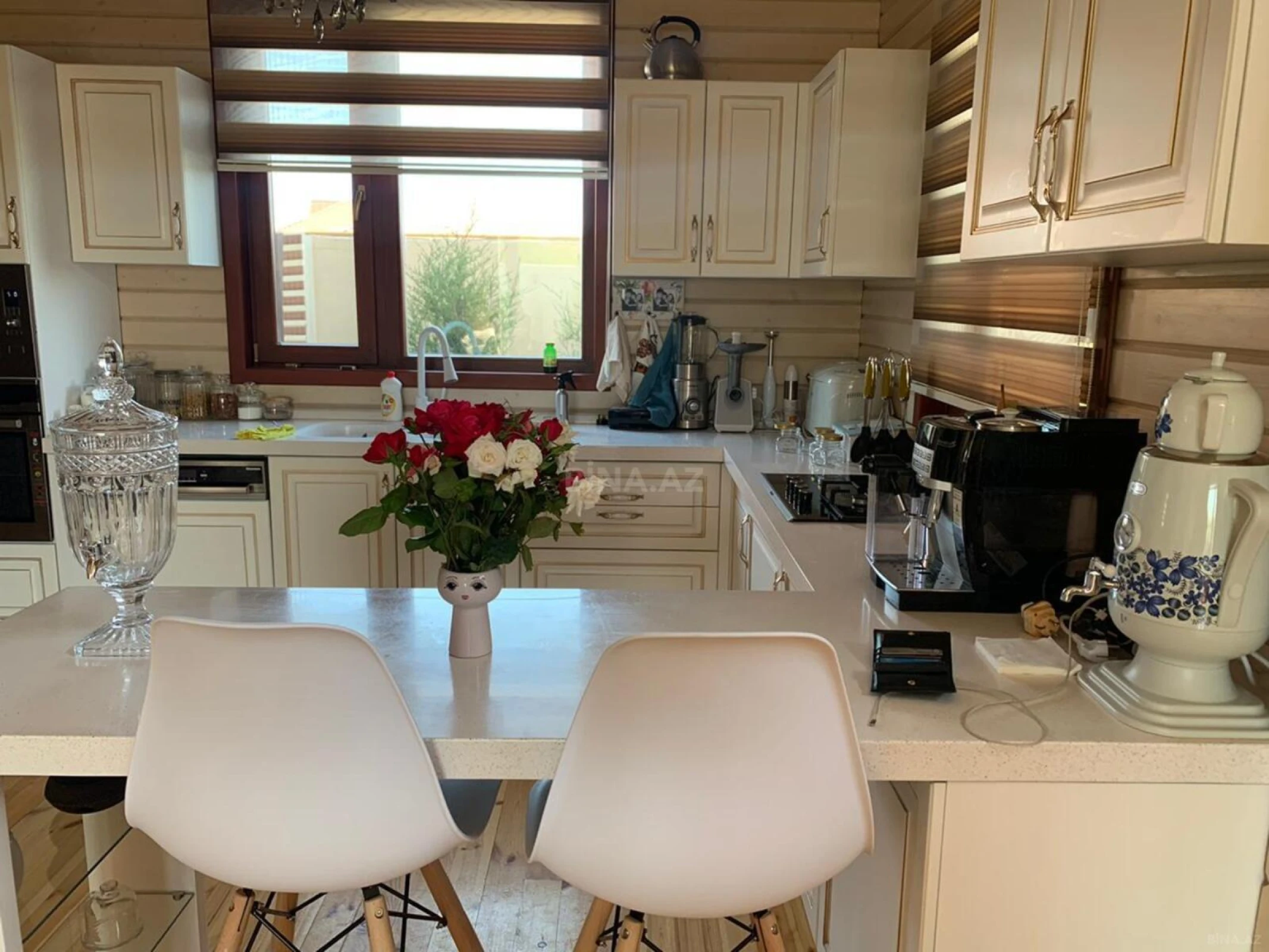 Kirayə verilir 4 otaqlı həyət evi 208 m²