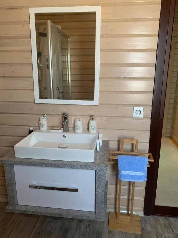 Kirayə verilir 4 otaqlı həyət evi 208 m²