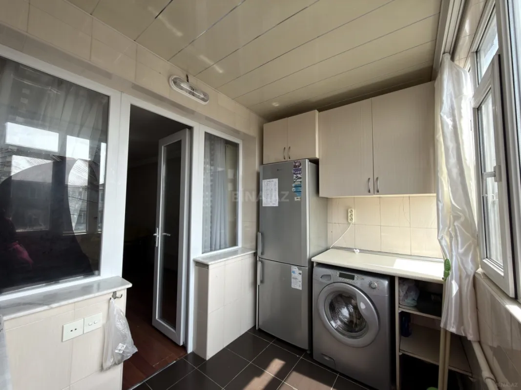 Satılır 1 otaqlı mənzil 40 m²