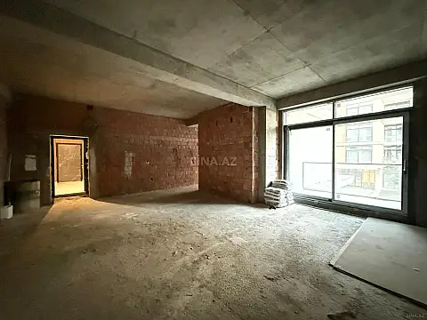 Satılır 2 otaqlı mənzil 102 m²