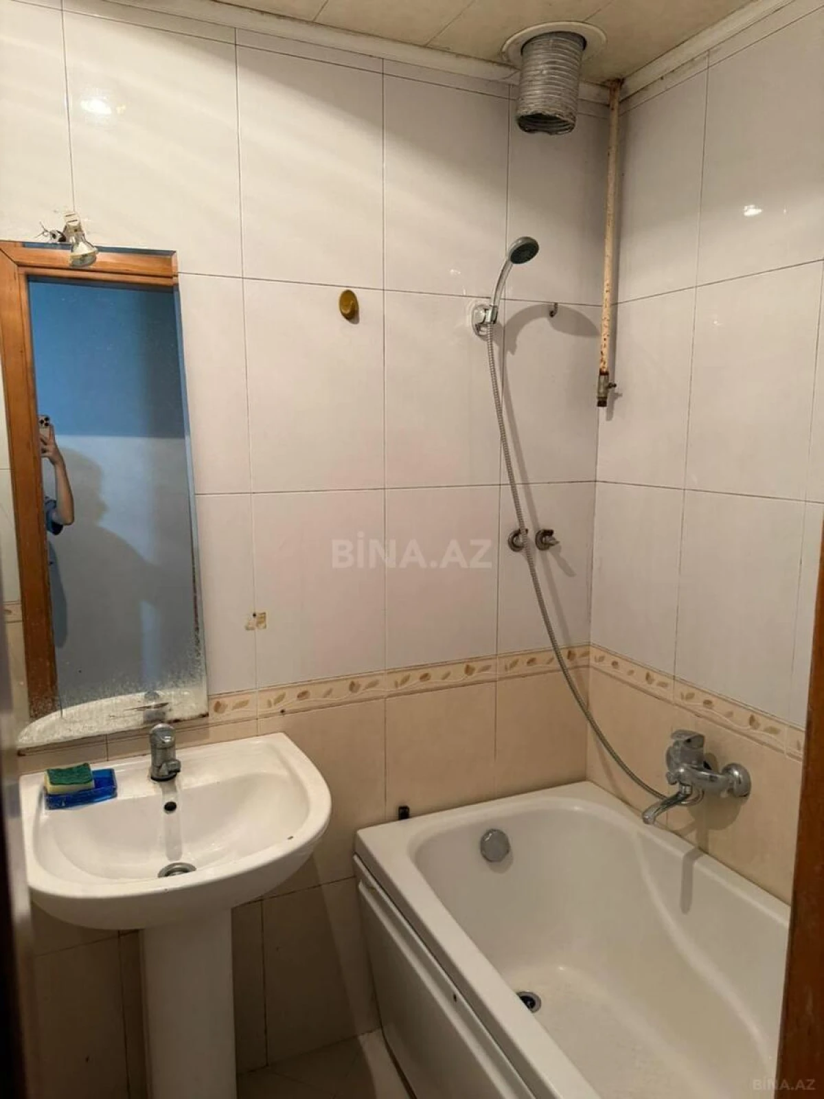 Kirayə verilir 3 otaqlı mənzil 100 m²