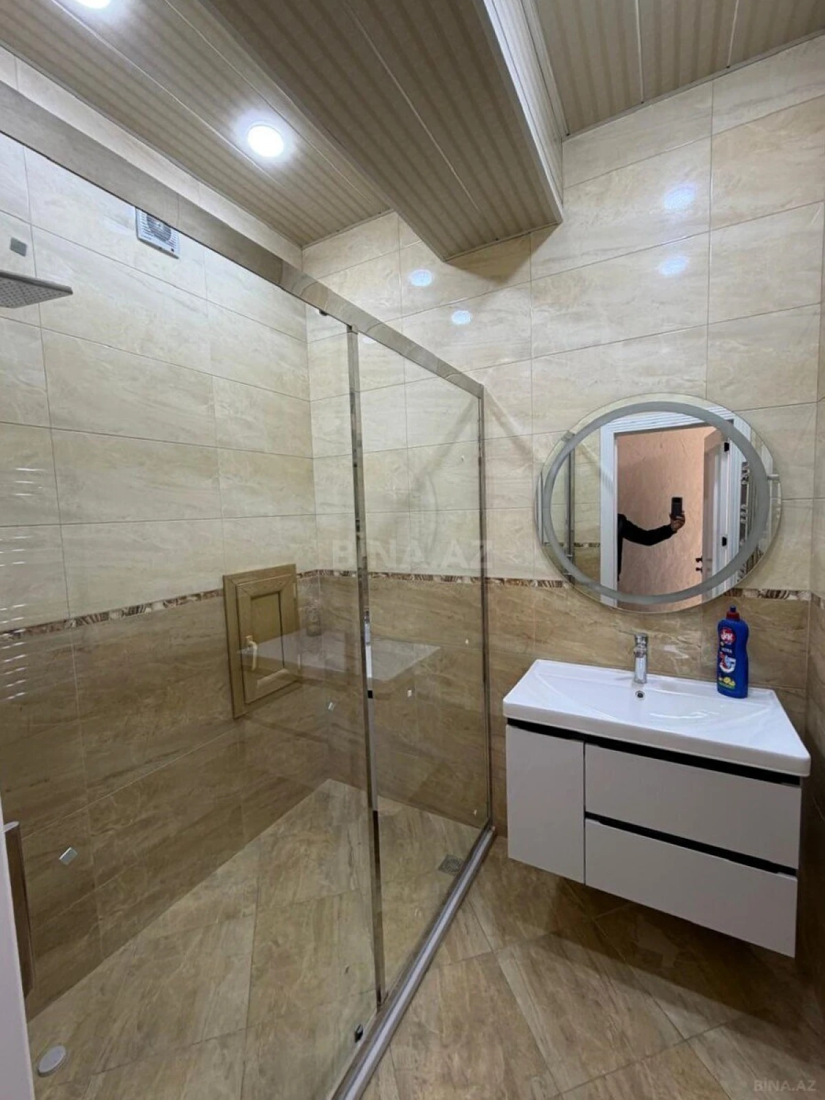 Satılır 4 otaqlı mənzil 132 m²