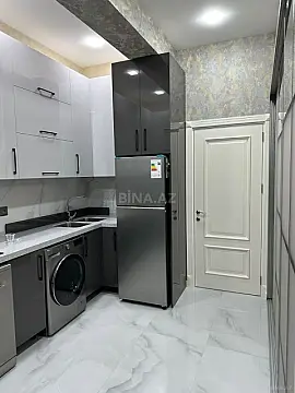 Kirayə verilir 4 otaqlı mənzil 177 m²