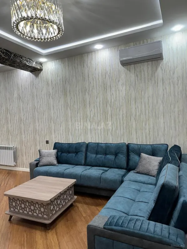Kirayə verilir 4 otaqlı mənzil 177 m²