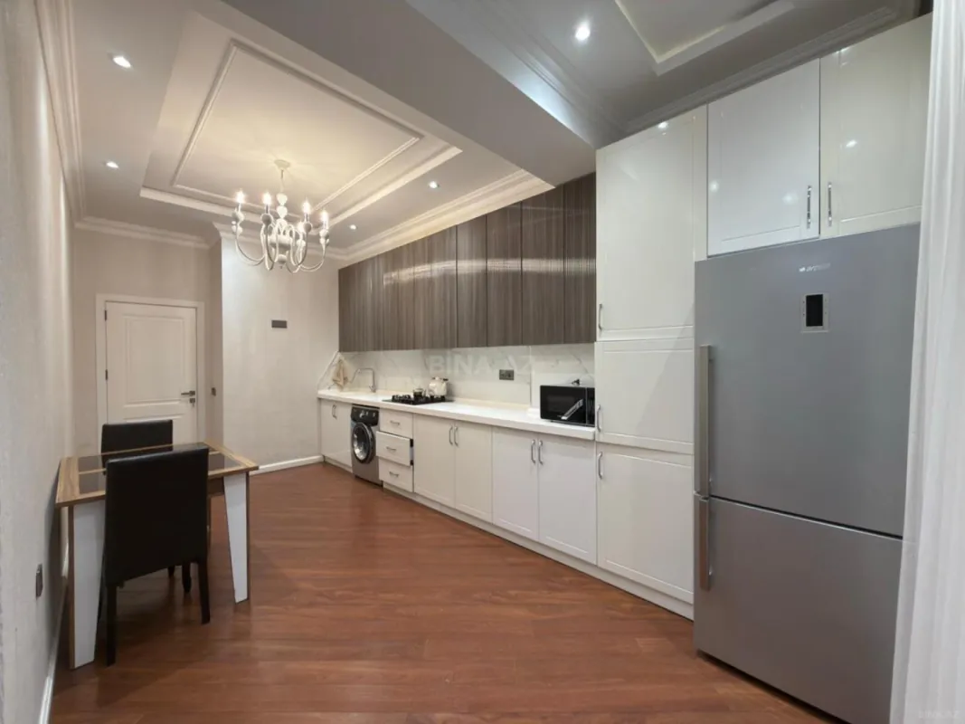 Satılır 3 otaqlı mənzil 120 m²