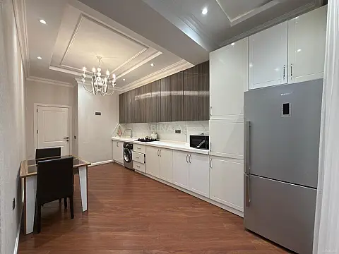 Satılır 3 otaqlı mənzil 120 m²