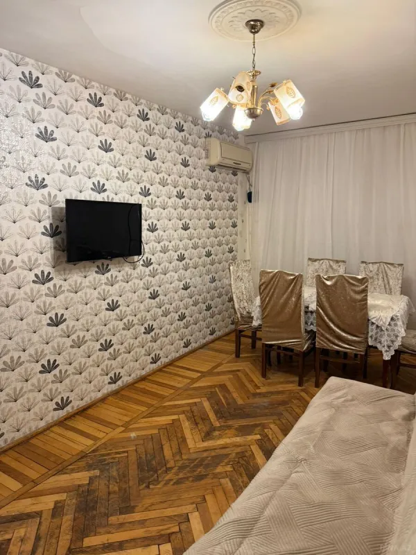 Kirayə verilir 3 otaqlı mənzil 90 m²