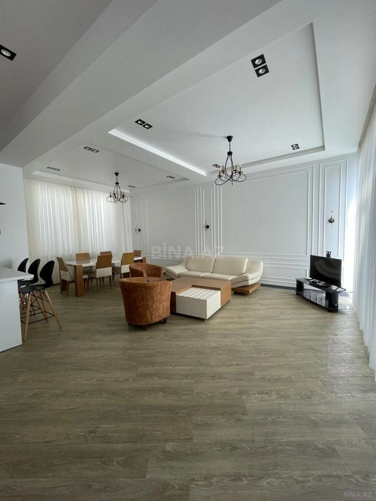 Satılır 4 otaqlı həyət evi 200 m²
