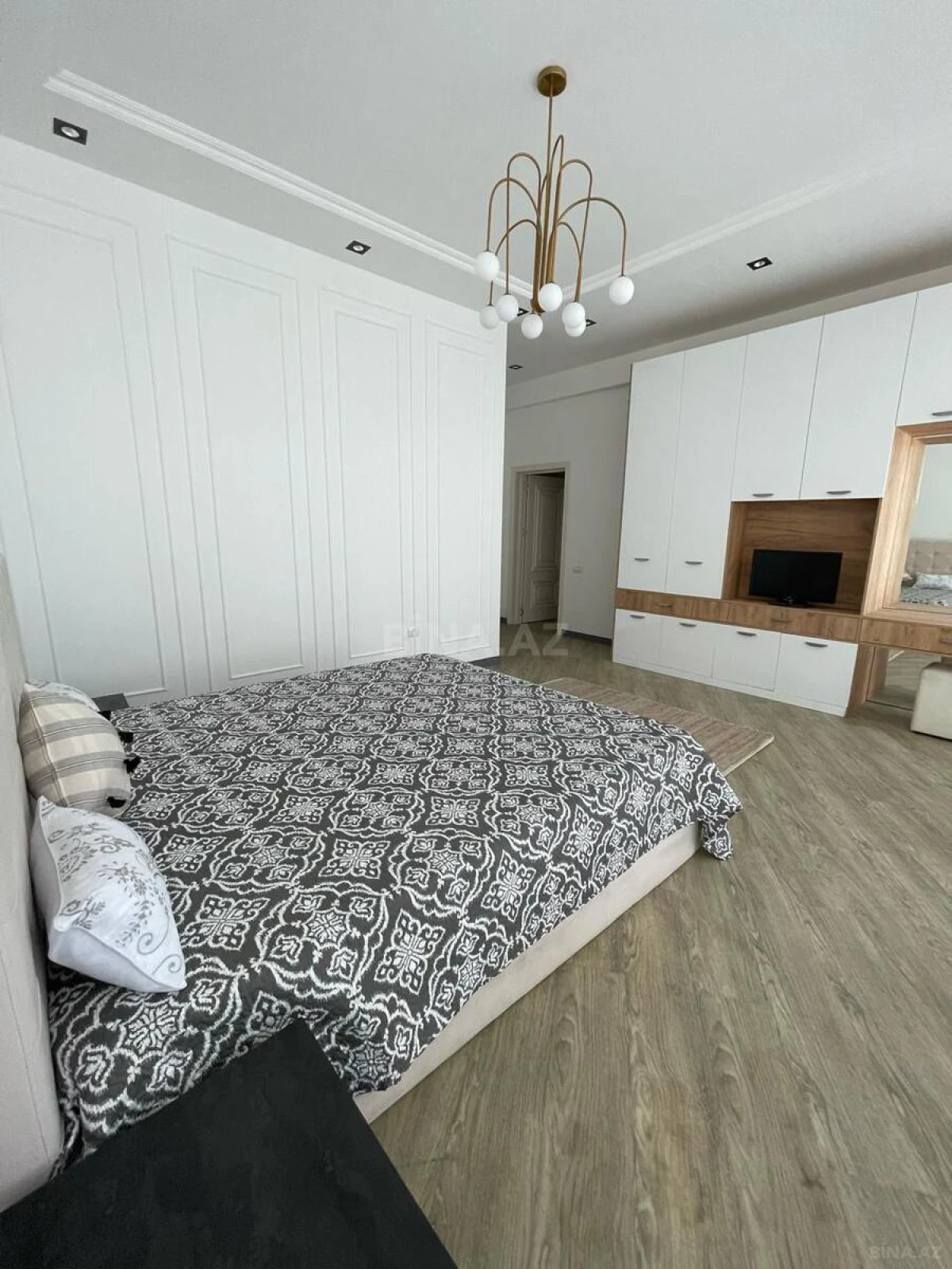 Satılır 4 otaqlı həyət evi 200 m²