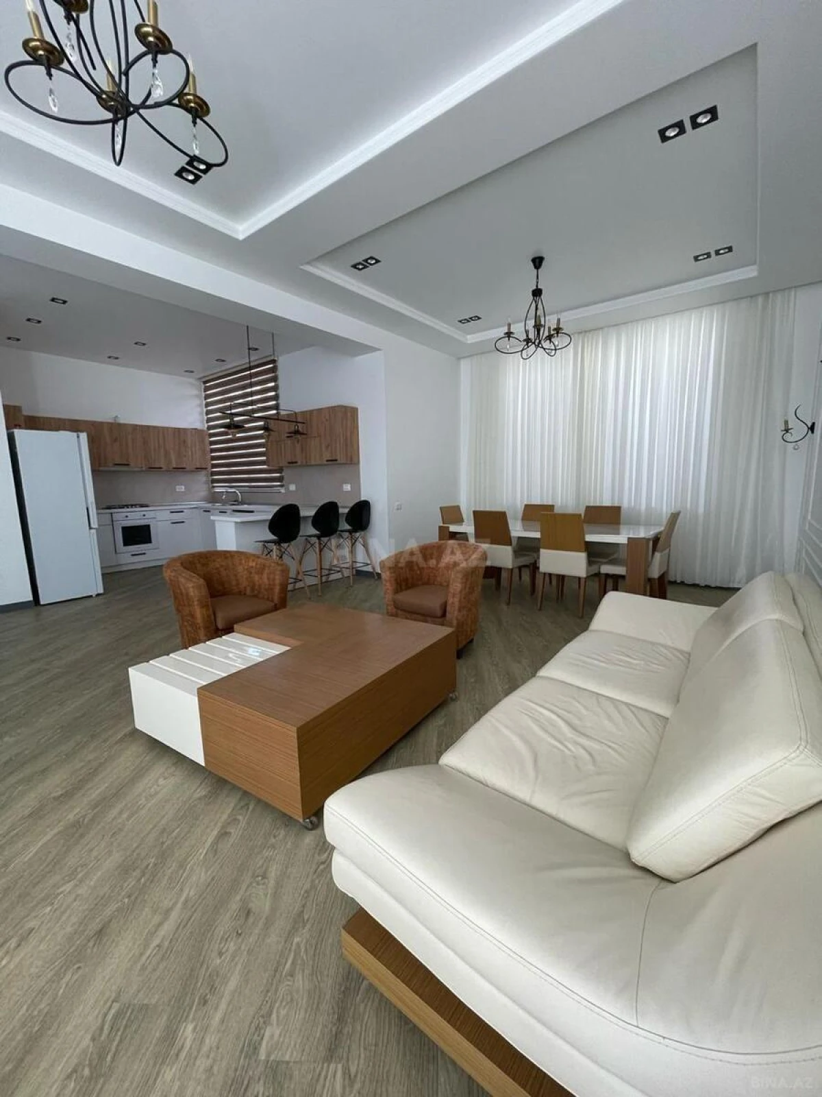 Satılır 4 otaqlı həyət evi 200 m²