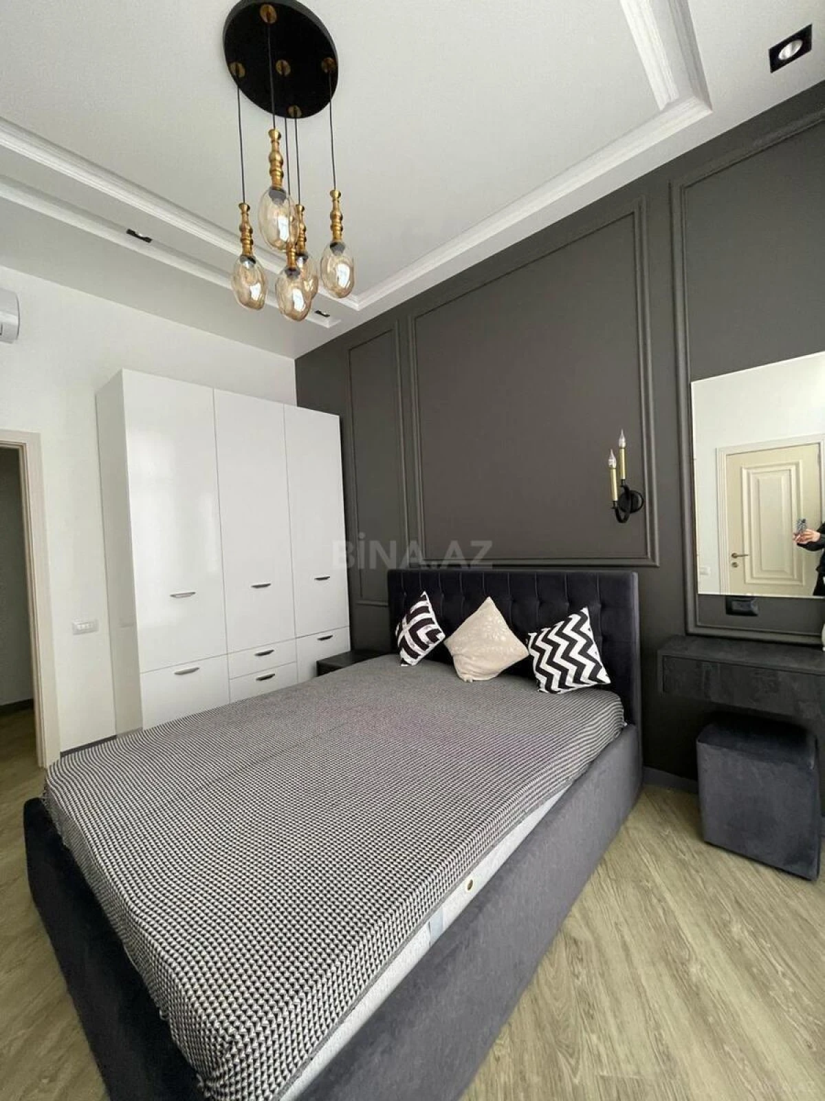 Satılır 4 otaqlı həyət evi 200 m²