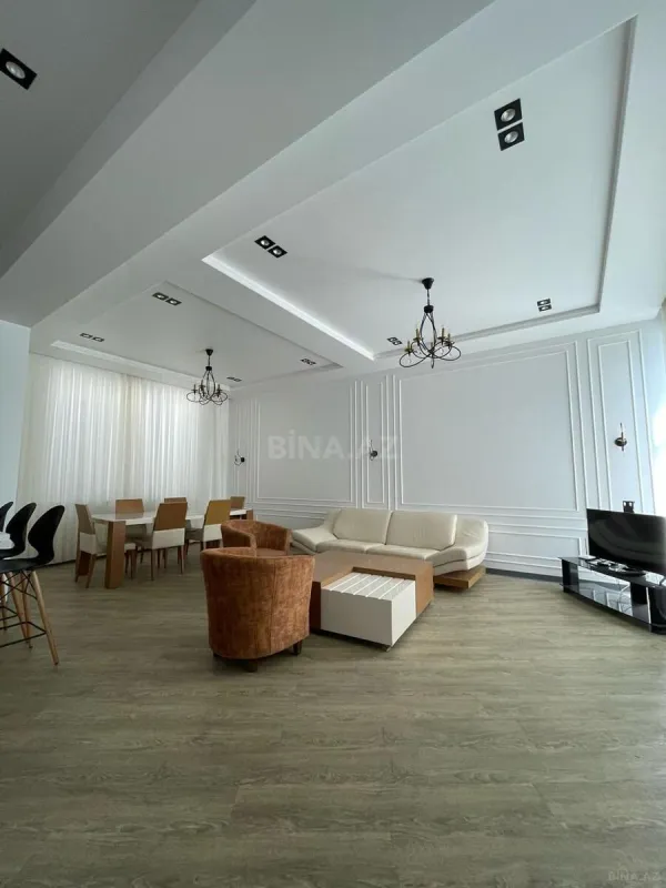 Satılır 4 otaqlı həyət evi 200 m²