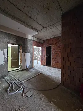 Satılır 4 otaqlı mənzil 165 m²