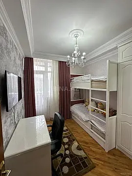 Satılır 3 otaqlı mənzil 80 m² — Bakı, İnşaatçılar 3 otaq 80.00 m²