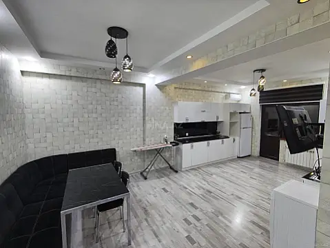 Kirayə verilir 4 otaqlı mənzil 158 m²