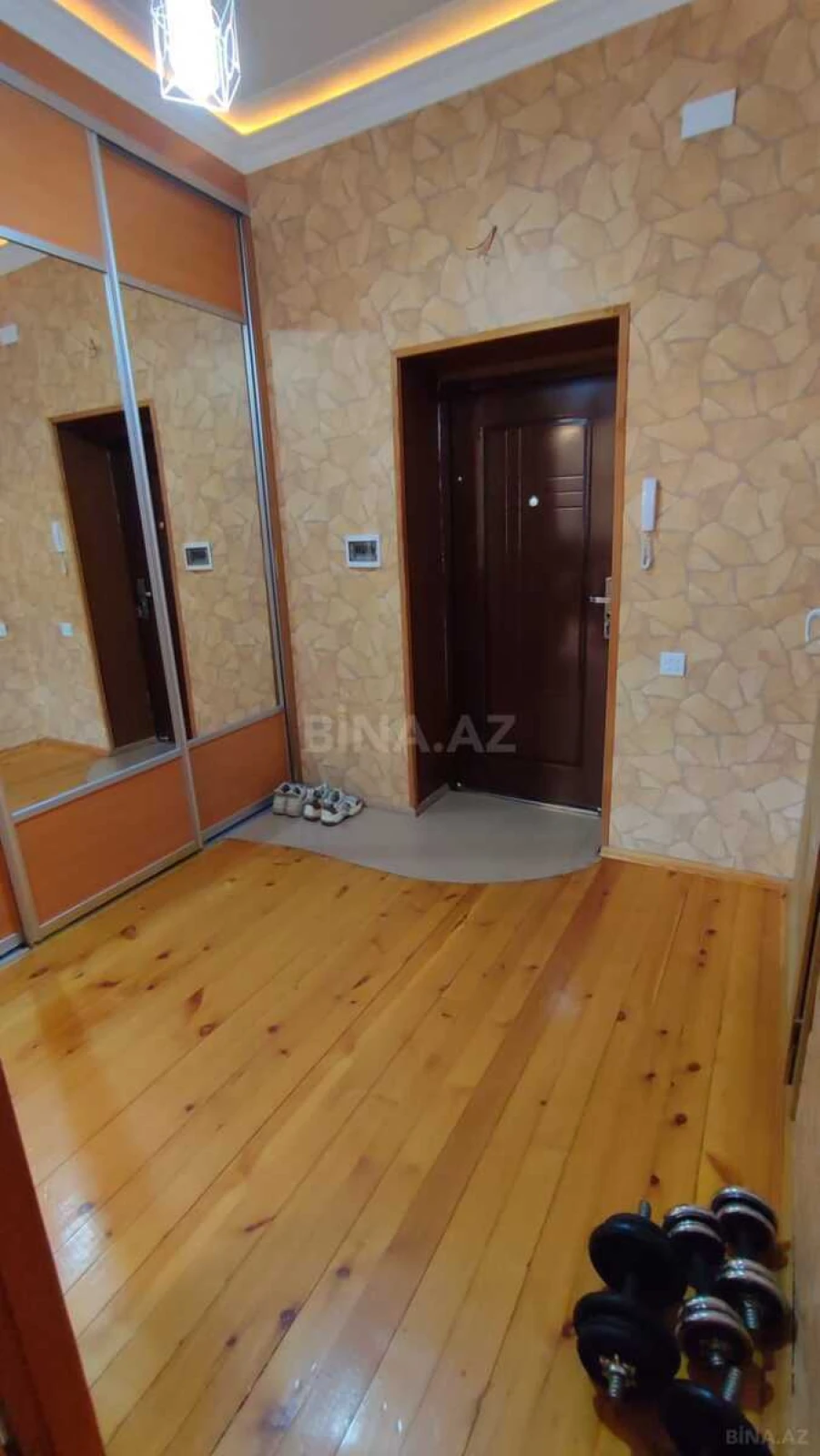 Satılır 2 otaqlı mənzil 47 m²