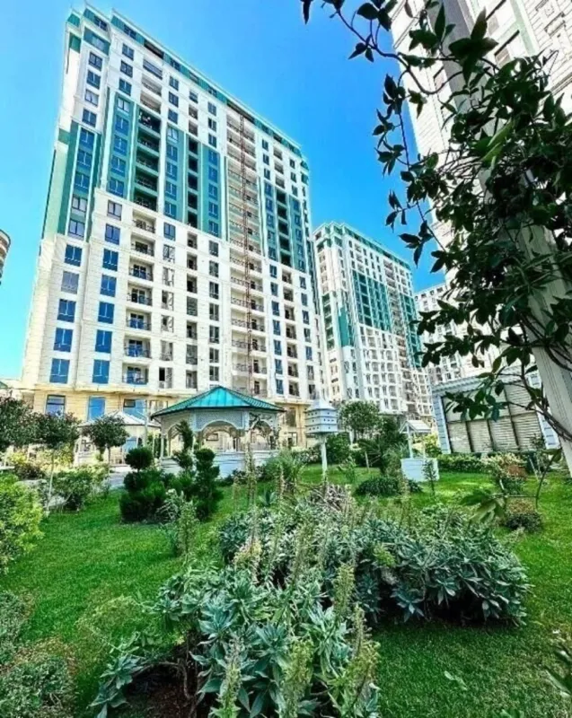 Satılır 2 otaqlı mənzil 93 m²