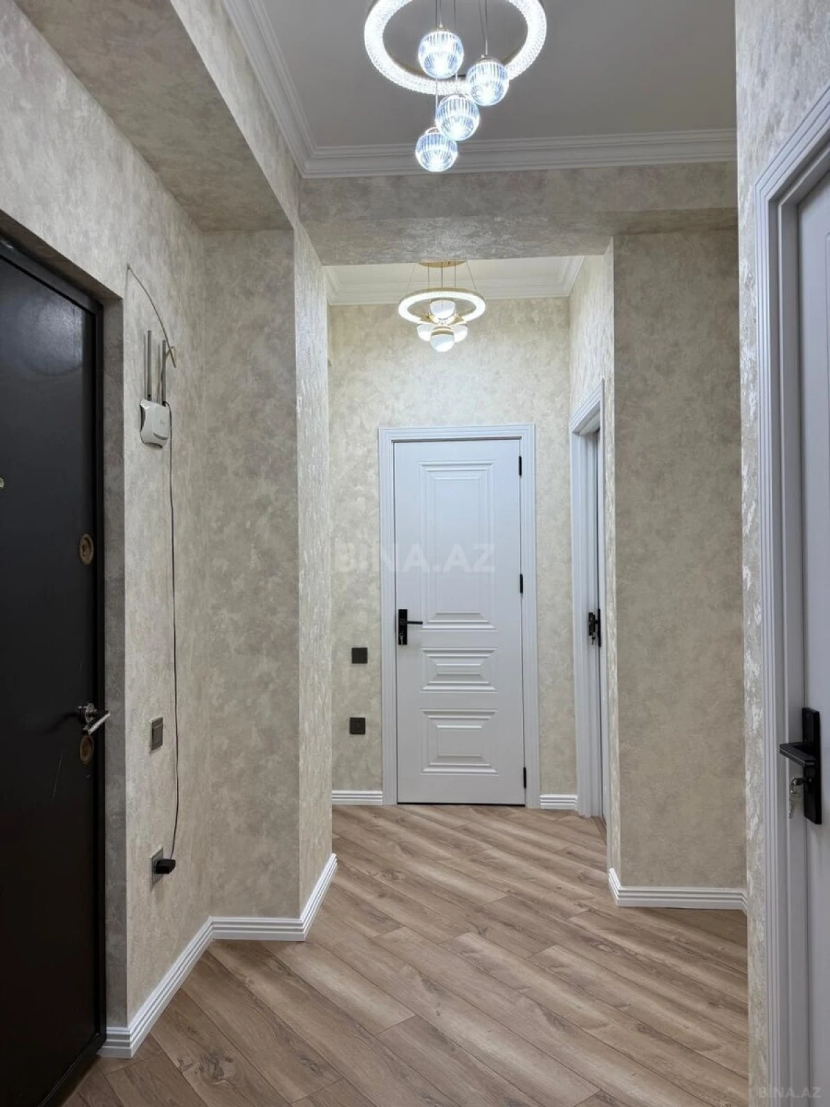 Satılır 2 otaqlı mənzil 62 m²