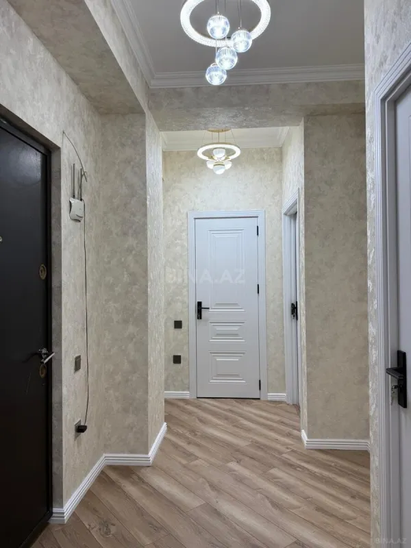 Satılır 2 otaqlı mənzil 62 m²