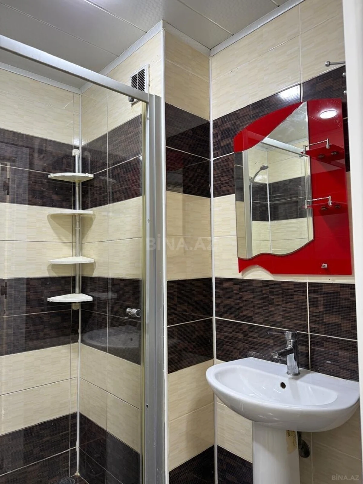 Satılır 2 otaqlı mənzil 62 m²