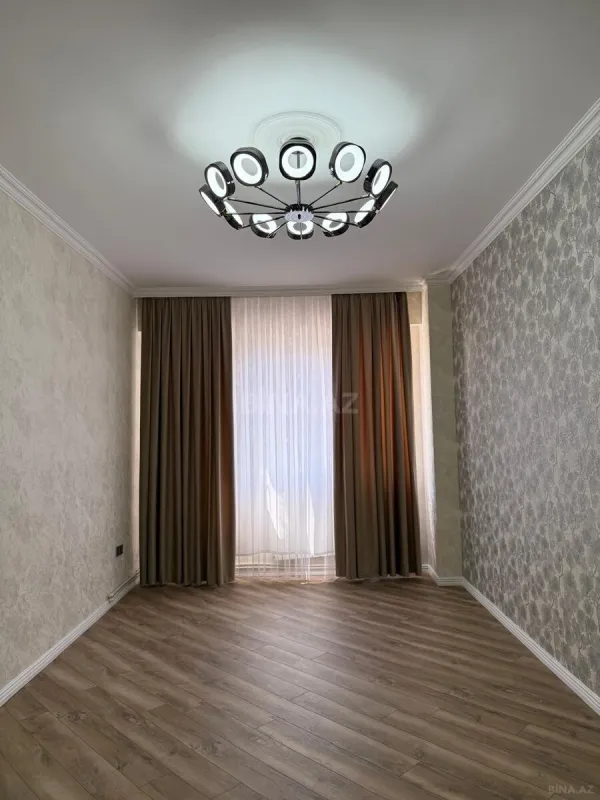 Satılır 2 otaqlı mənzil 62 m²