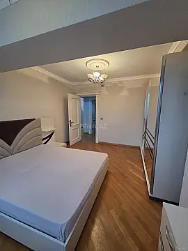 Kirayə verilir 3 otaqlı mənzil 95 m²