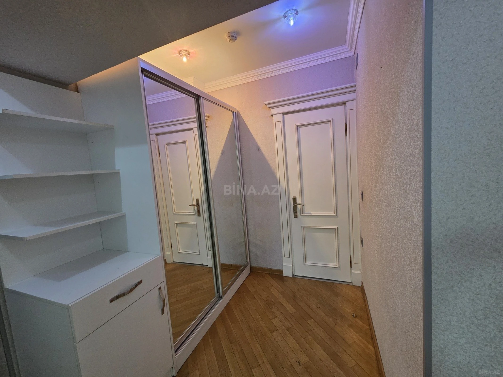 Kirayə verilir 3 otaqlı mənzil 95 m²